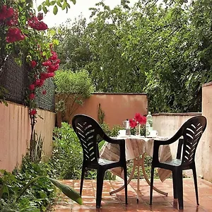 Ca Lesperrucat Acogedora Casa De Pueblo Tranquila Y Bien Comunicada Сasa de vacaciones