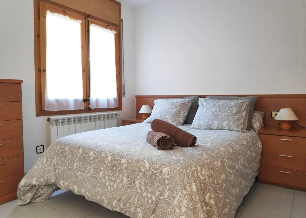 Eva & Travel - Cal Marcel Prades Apartment 0*,  Spain